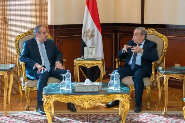 وزير الإنتاج الحربي و وزير الطيران المدنى