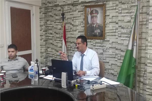 مدير تعليم الجيزة يتابع اليوم الأول لامتحانات الدبلومات الفنية
