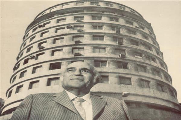 مصطفى أمين  وأخبار اليوم
