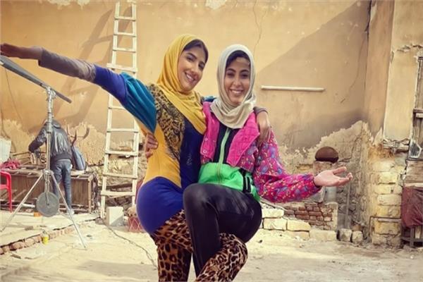 روبي ومي عمر في كواليس رانيا وسكينة