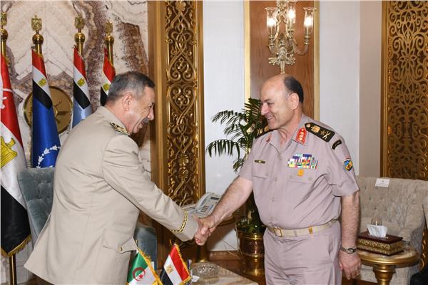 صورة من اللقاء