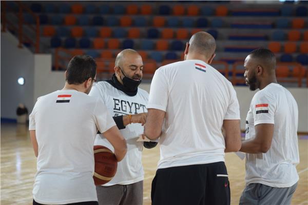 جهاز منتخب السلة