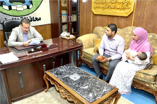 محافظ المنوفية :إنارة طريق المقابر  بقرية كفر السادات بتلا   و تشغيل المستوصف الطبي بالقرية