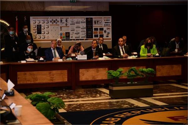 خلال مؤتمر صحفي  بمقر هيئة الرقابة المالية
