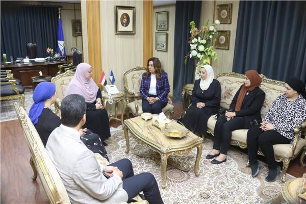 محافظ دمياط تٌعلن إطلاق حملة " لم الشمل والتوعية الأسرية "