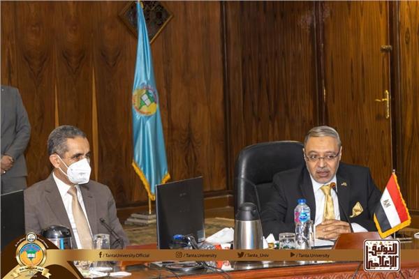  قوافل جامعة طنطا  تدعم المبادرات الرئاسية فى القرى الأكثر احتياجًا بالغربية  