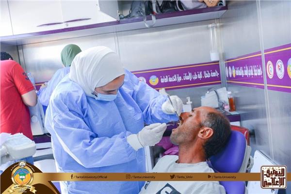 قافلة جامعة طنطا الطبية ببسيون تعالج 1395 حالة وتصرف الدواء بالمجان