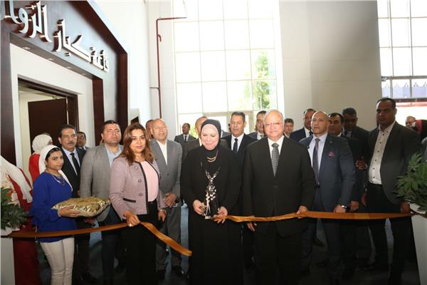 نفين جامع خلال افتتاح معرض صنع في دمياط