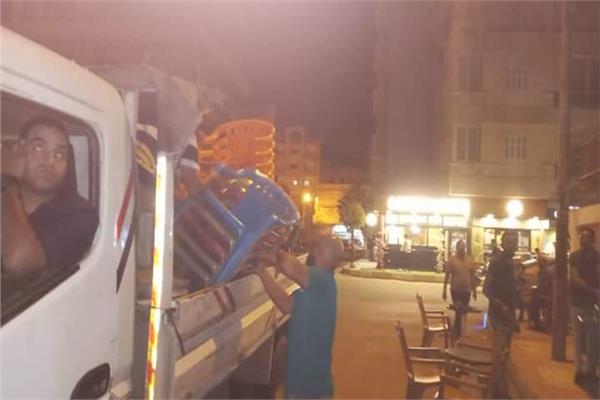 خلال رفع حالات إشغال طريق بالبحيرة