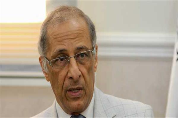 الدكتور القوصي رئيس وكالة الفضاء المصرية