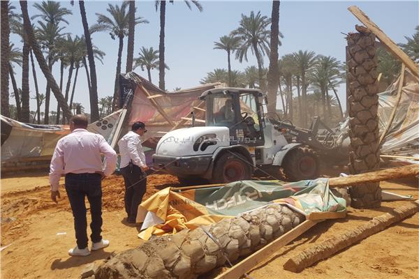 متابعات ميدانية لإيقاف أعمال البناء المخالف بأبو النمرس