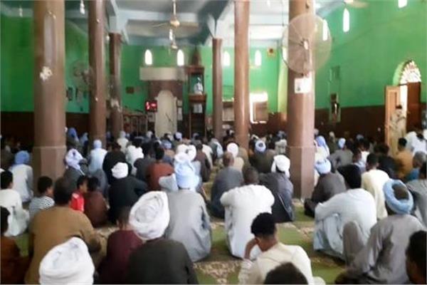محافظ أسوان يتابع أنشطة وفعاليات المشروع القومى لتنمية الأسرة المصرية