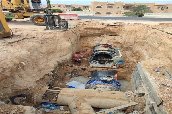 اجراء اعمال تجارب التشغيل لخط المياه الساحلي الجديد