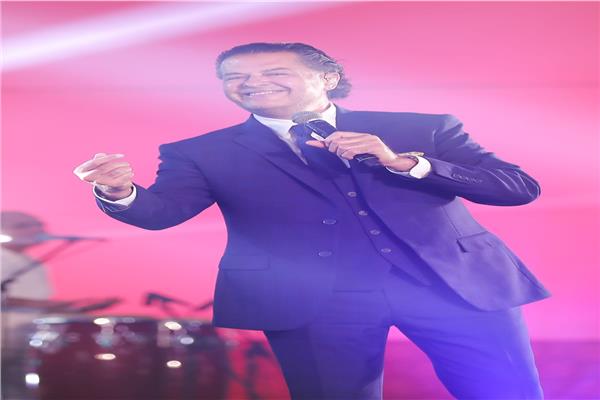 راغب علامة يشعل احتفالية صيفية بالقاهرة الجديدة