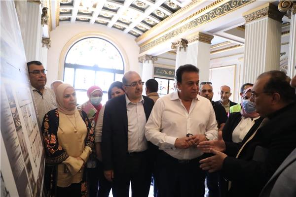 الدكتور خالد عبدالغفار :مبادرات للكشف المبكر عن سرطان القولون والرئة
