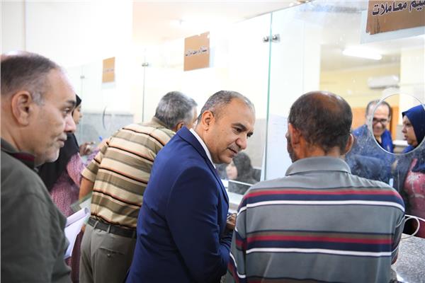 السكرتير المساعد يتفقد سير العمل بالمركز التكنولوجي بقنا