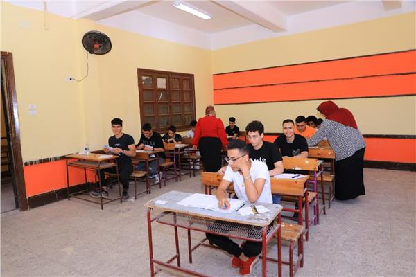 طلاب الثانوية العامة