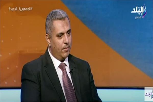 الدكتور عبدالله أبو خضرة أستاذ الطرق والمطارات والمرور بكلية الهندسة جامعة بني سويف