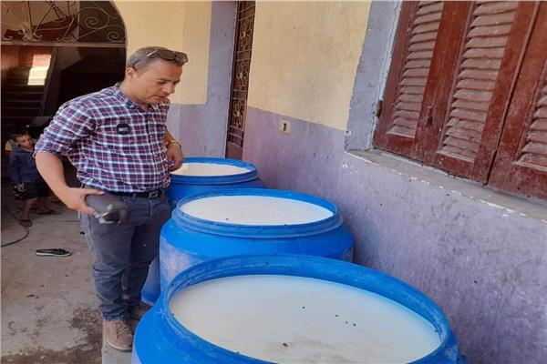 ضبط 117 كيلو لحوم و2250 لتر لبن غير صالح للاستهلاك الآدمي ببني سويف