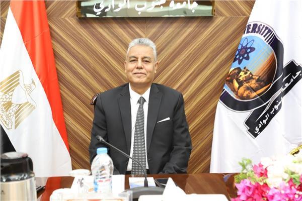 الدكتور يوسف غرباوي رئيس جامعة جنوب الوادي