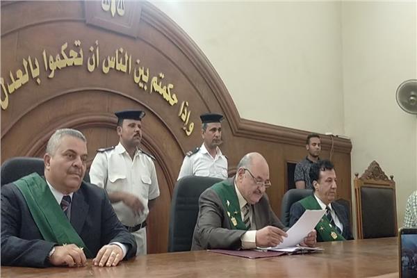 هيئة المحكمة برئاسة المستشار أشرف عبد الحفيظ عياد