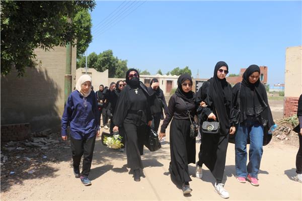  أساتذة وطلاب قسم اللغات الشرقية بكلية الآداب جامعة المنصورة