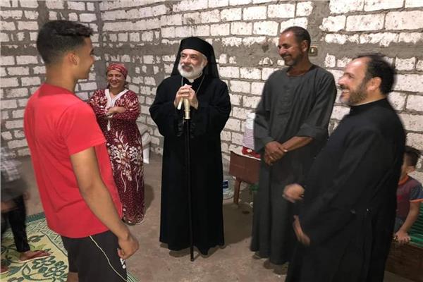 زيارة الأنبا باسيليوس الرعوية لكنيسة العذراء بالحواصلية