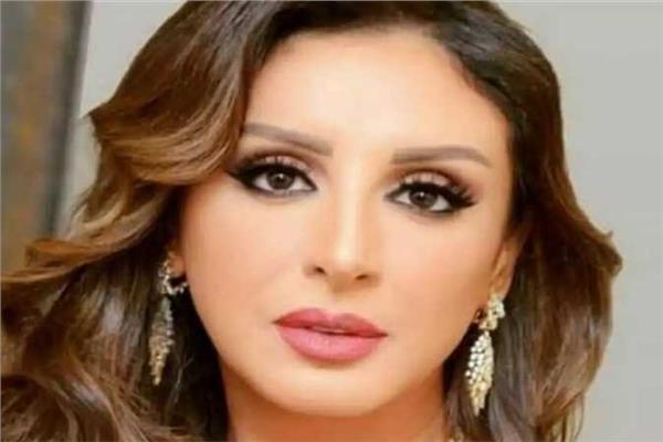  المطربة أنغام