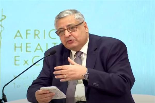  الدكتور محمد عوض تاج الدين