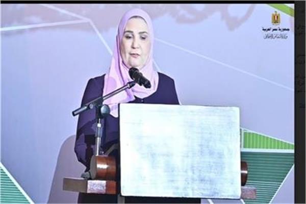 السيدة نيفين القباج