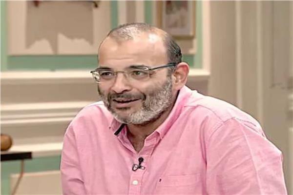 أيمن بهجت قمر