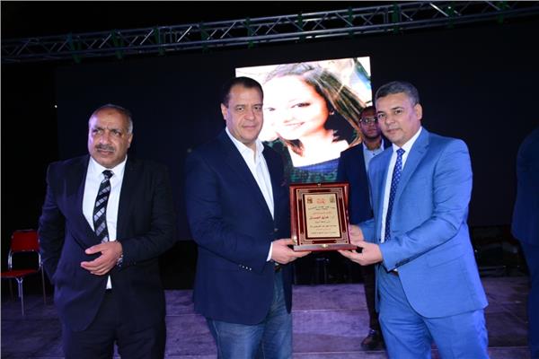 حفل تخريج طلاب كلية الخدمة الاجتماعية