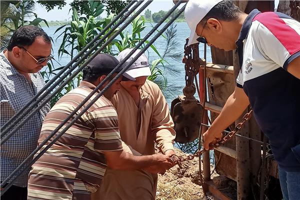 غلق وتشميع معدية نهرية  بالرياح البحيري بكوم حمادة بالبحيرة 