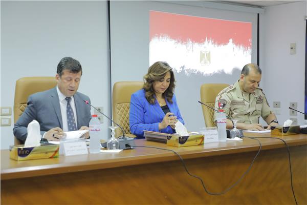 محافظ دمياط تناقش الملامح الأولية للمشروعات المقرر تنفيذها بمركز الزرقا