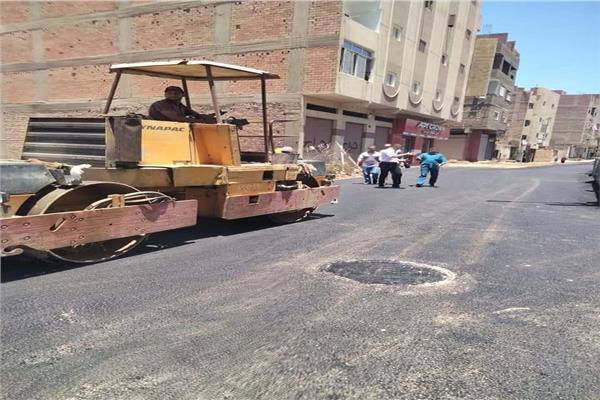 استكمال رصف شارع الرحمه  ورصف تفرعات شارع النهضه بالانترلوك بمطاي 