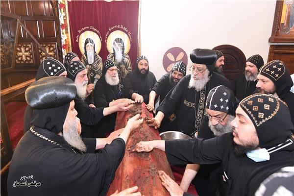 رفات القوي أنبا موسى
