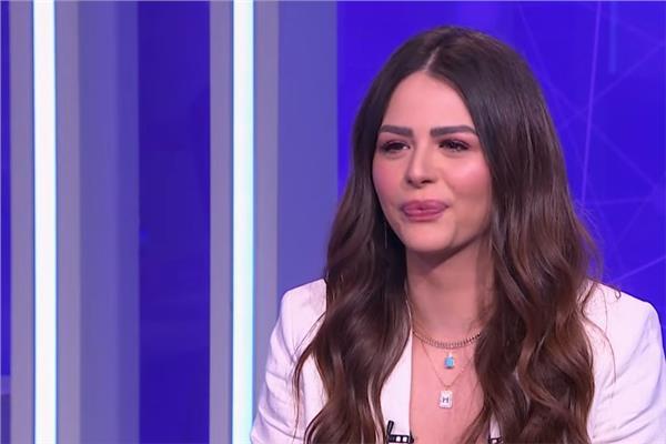الفنانة هنادي مهنا