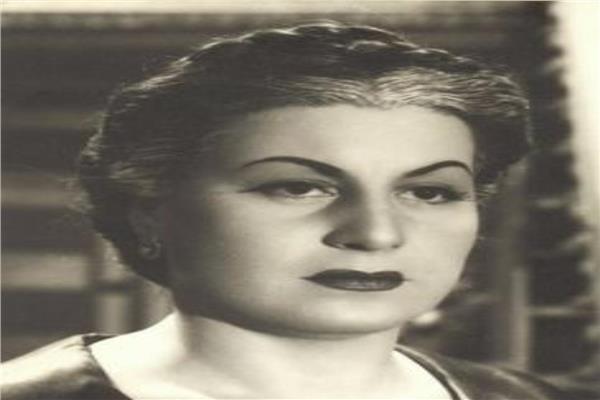 ليلة بكت فيها زوزو نبيل في الترام