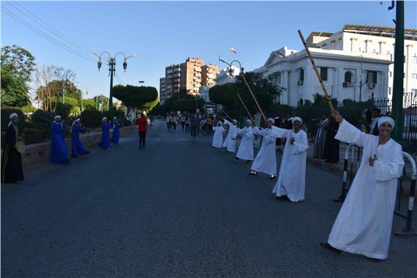 محافظ المنيا يقود مسيرة شبابية احتفالا بالذكرى التاسعة لثورة 30 يونيو