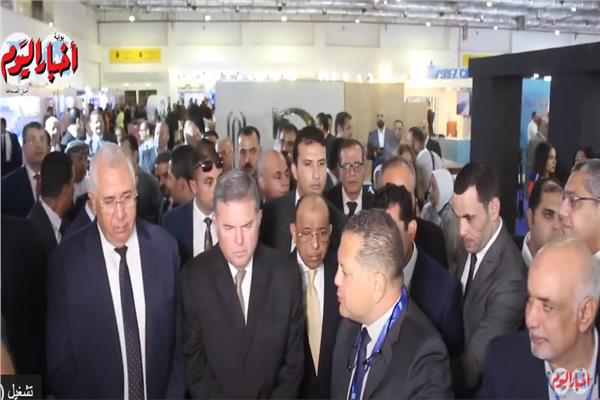 جولة الوزراء في معرض صناعة بلدنا 