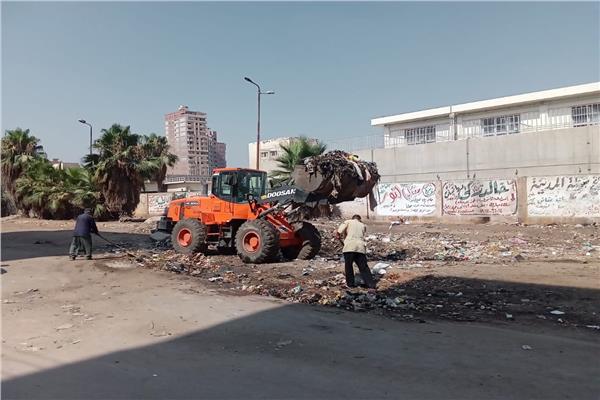 أعمال النظافة المكثفة بمركز المحلة