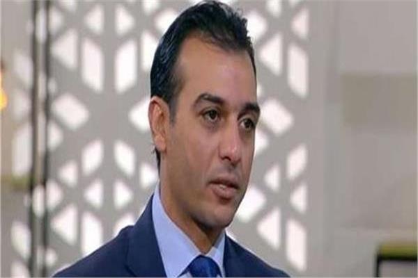الدكتور إسلام عنان أستاذ اقتصاديات الدواء وعلم انتشار الأوبئة