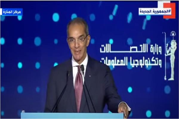الدكتور عمرو طلعت وزير الاتصالات وتكنولوجيا المعلومات