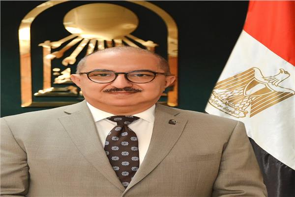 الدكتور طارق الجمال رئيس جامعة أسيوط