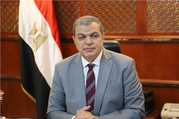 وزير القوي العاملة