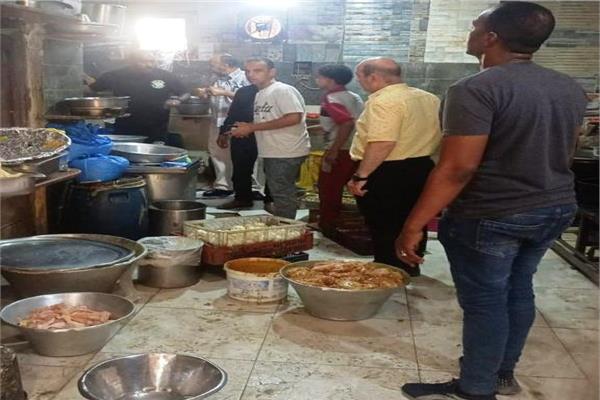 غلق 17 منشأة مخالفة   