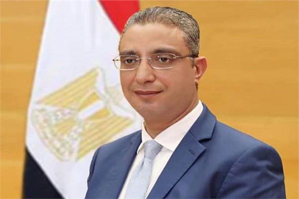 الدكتور أحمد الأنصاري محافظ الفيوم
