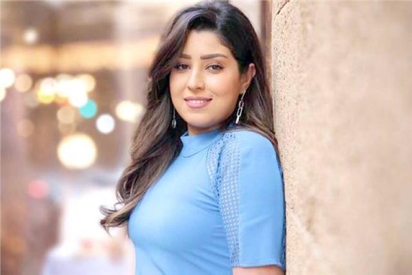 الفنانة أيتن عامر