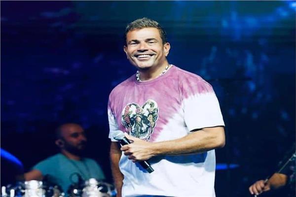 عمرو دياب يتألق في افتتاح موسم الجيمرز بالرياض