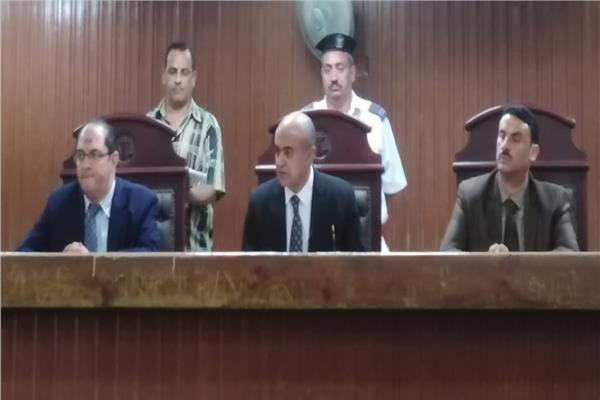 هيئة المحكمة برئاسة المستشار أيمن عفيفي